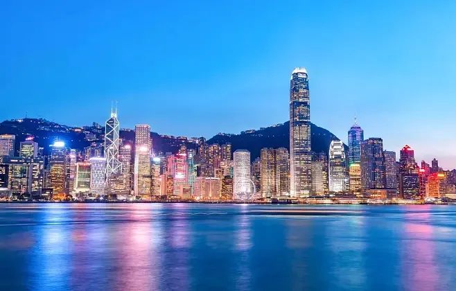 在香港注冊(cè)公司，個(gè)人持股還是公司持股好？
